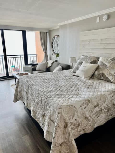 הוילה מירטל ביץ' *Oceanfront Retreat*King Bed *Great Pools, Hot Tubs+++*O41 מראה חיצוני תמונה